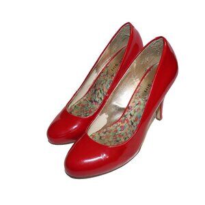 🔴 LAST CHANCE 🔴 Madden Girl Shine Red Patent Faux Leather Pump Heels